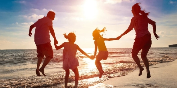 Çocukla Seyahat Etmenin Püf Noktaları: Sorunsuz Bir Aile Tatili İçin Öneriler