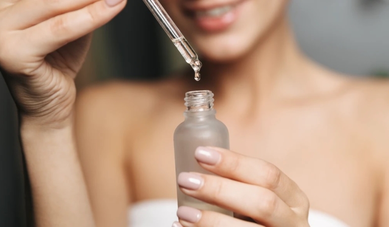 Retinol Kullanım Rehberi: Yeni Başlayanlar İçin Dikkat Edilmesi Gerekenler