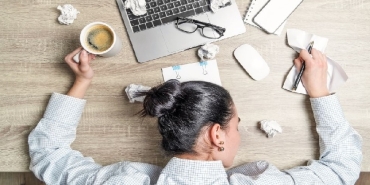 Stresle Başa Çıkmanın En İyi 10 Yolu