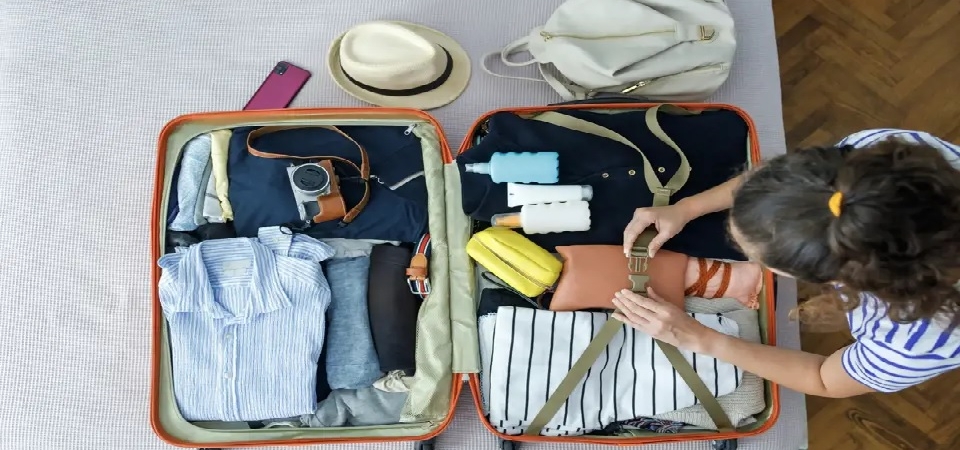 Valiz Hazırlama Sanatı Kabin Boy Çantaya 1 Haftalık Tatili Sığdırma Rehberi