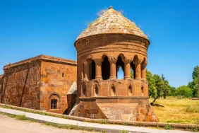 Bitlis'in Doğası ve Tarihi - Nemrut Krater Gölü'nden Ahlat Selçuklu Mezarlığı'na 15 Durak