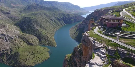 Siirt’te Gezilecek Yerler – Botan Vadisi ve Türbeler Arasında 14 Farklı Nokta